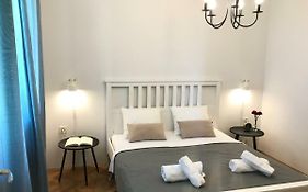 Moro Apartment